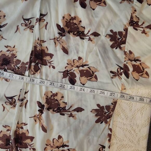 C21 Burgundy and peach floral kimono with fringe trim - Picture 7 of 15